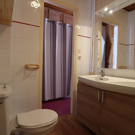 De 25m² Au 6eme Etage, Proche Centre, Balcon, Wifi, Animaux Acceptes - Fr-1-694-264 *